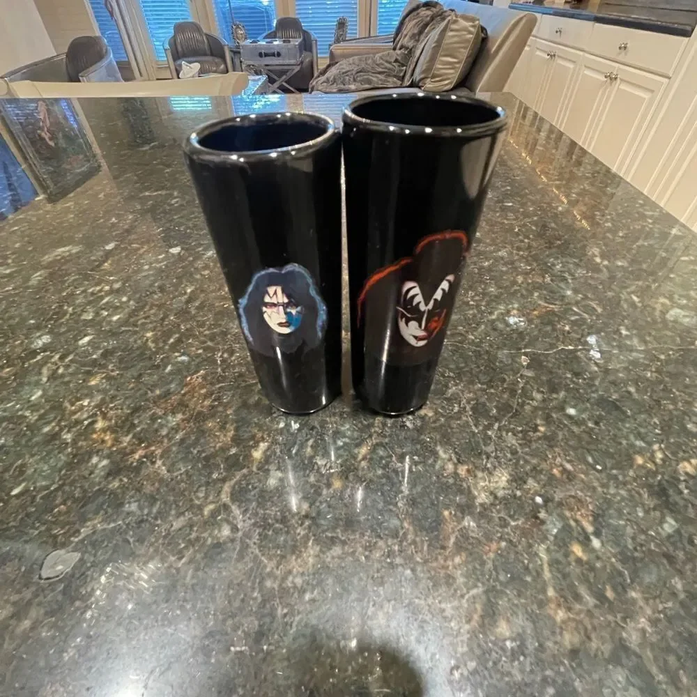 Set of Extra Tall Collectible Kiss Shotglasses!